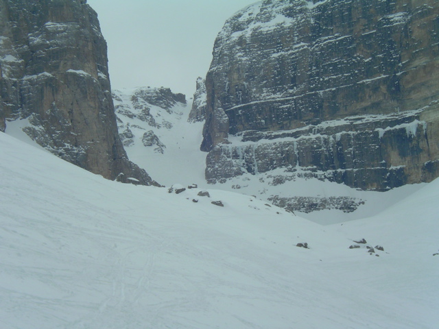 Mittgstal 12 zurück