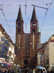 Dom St. Kilian hoch